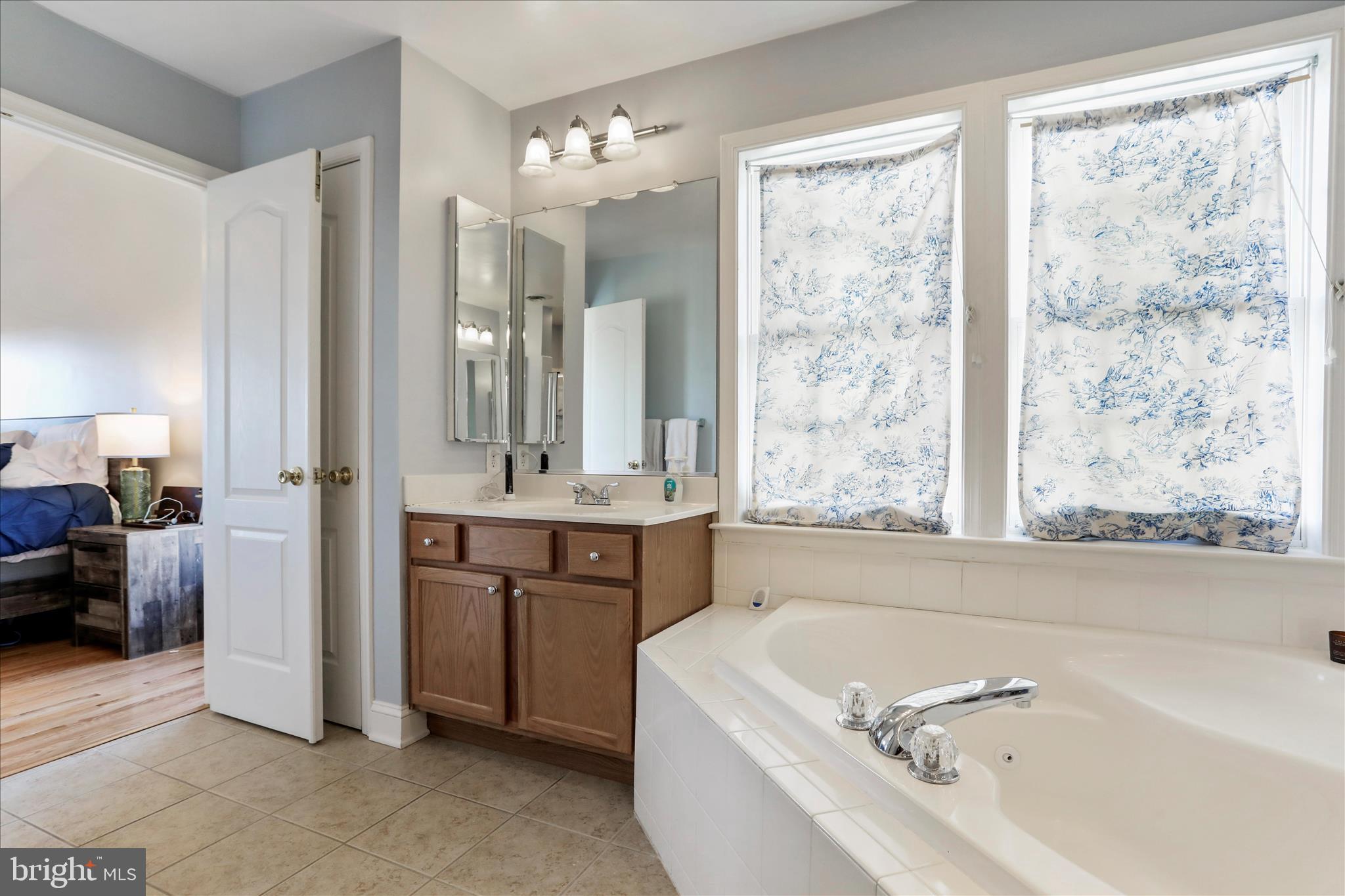 WOODBRIDGE - Residential