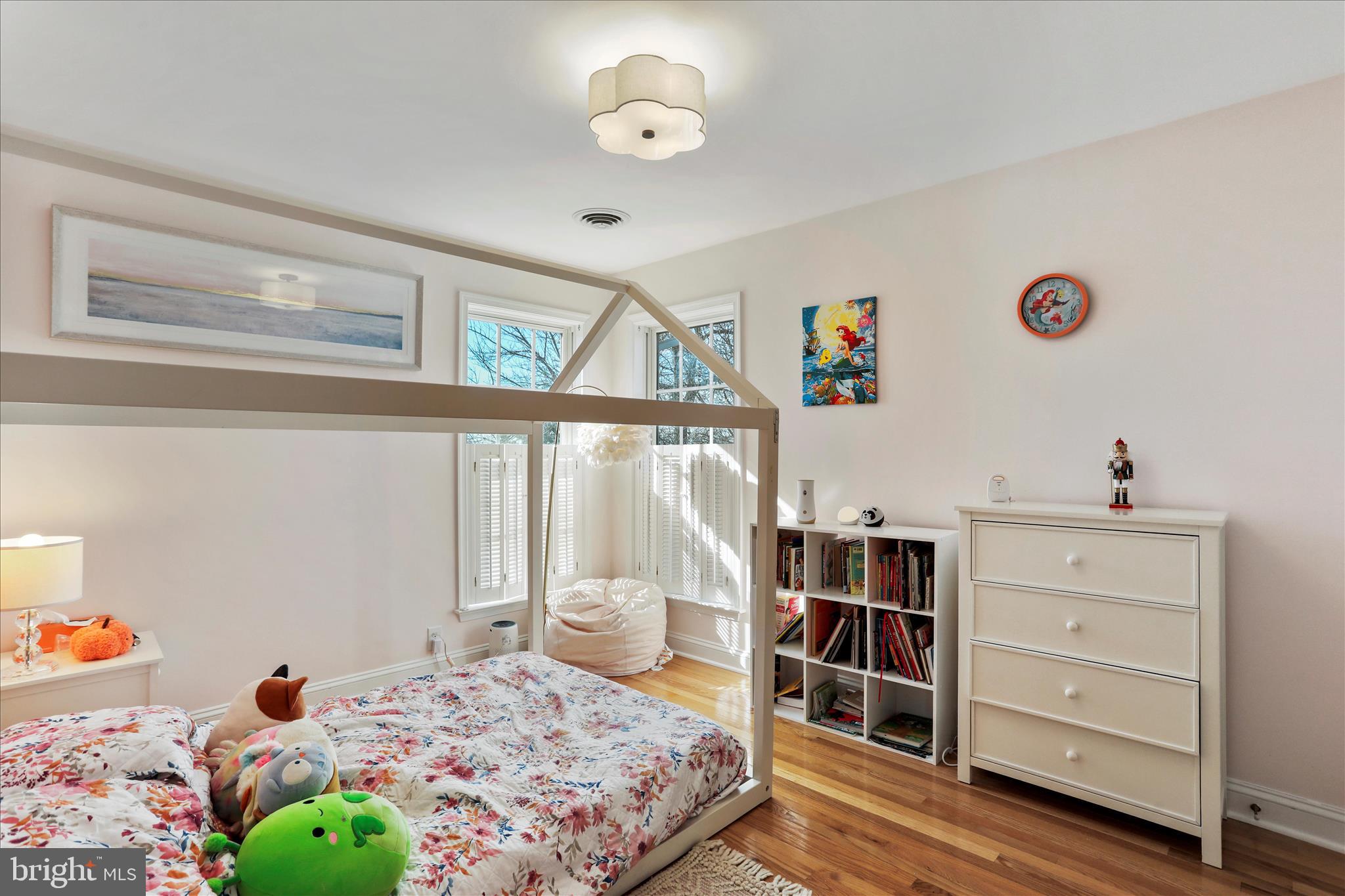 WOODBRIDGE - Residential