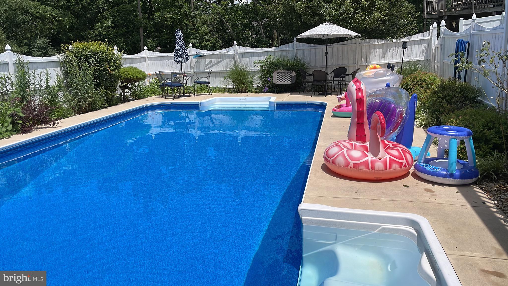 11504 RAMBLING PINES PLACE