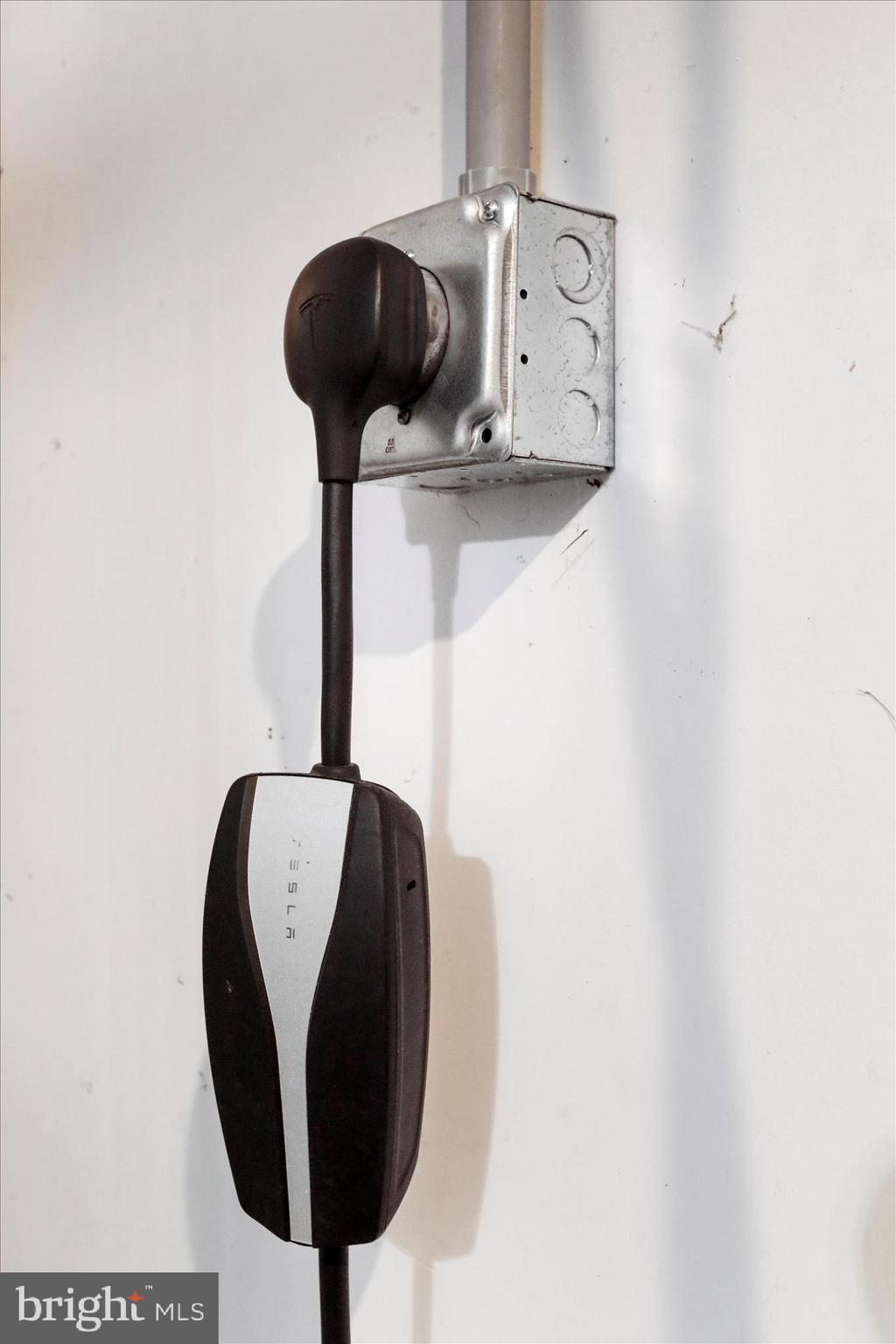 WOODBRIDGE - Residential