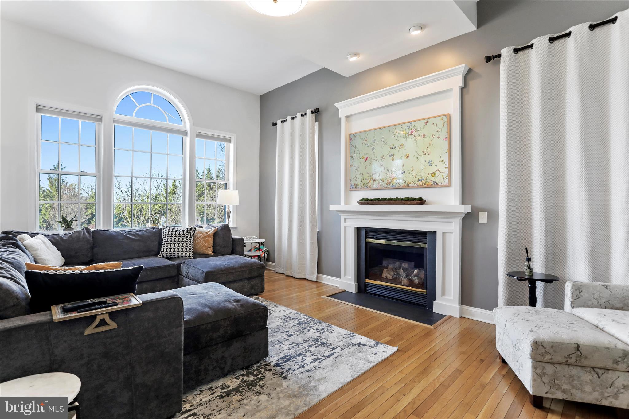 WOODBRIDGE - Residential