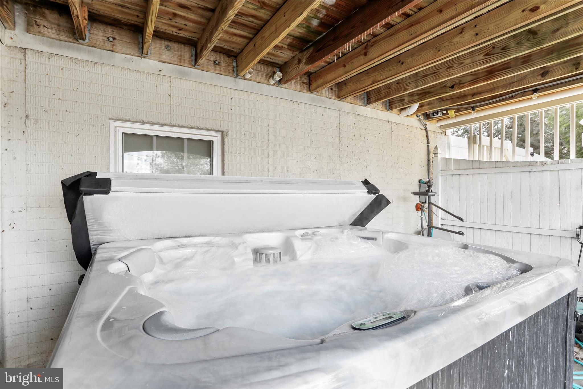 WOODBRIDGE - Residential