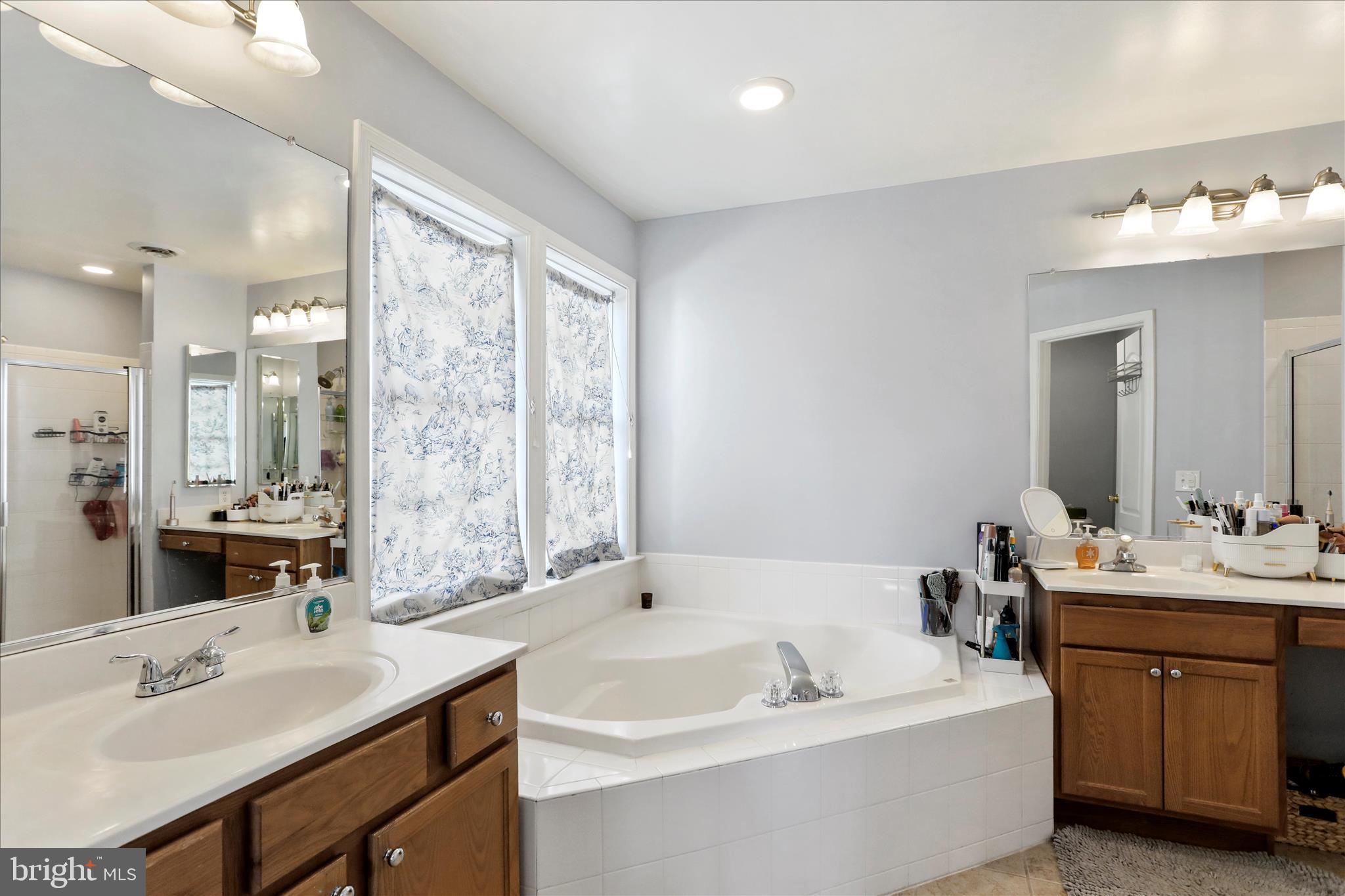 WOODBRIDGE - Residential