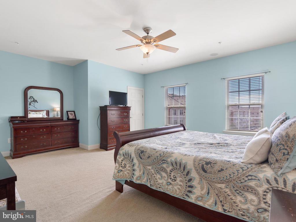 VILLAGES OF URBANA - Residential