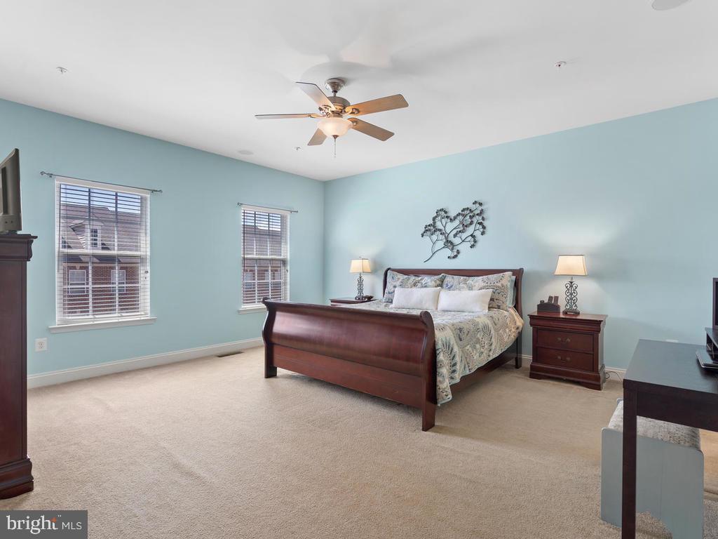 VILLAGES OF URBANA - Residential