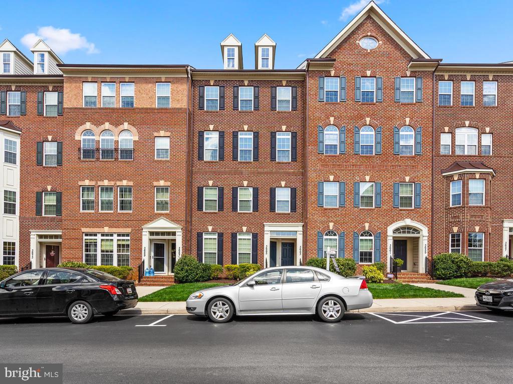 VILLAGES OF URBANA - Residential