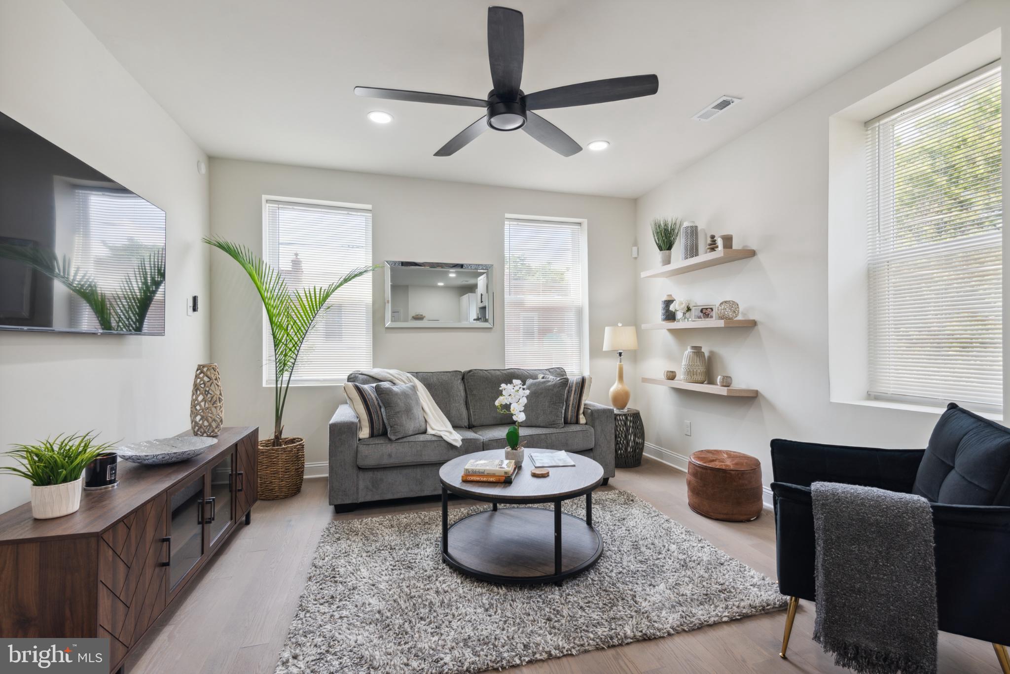 POINT BREEZE - Residential Lease