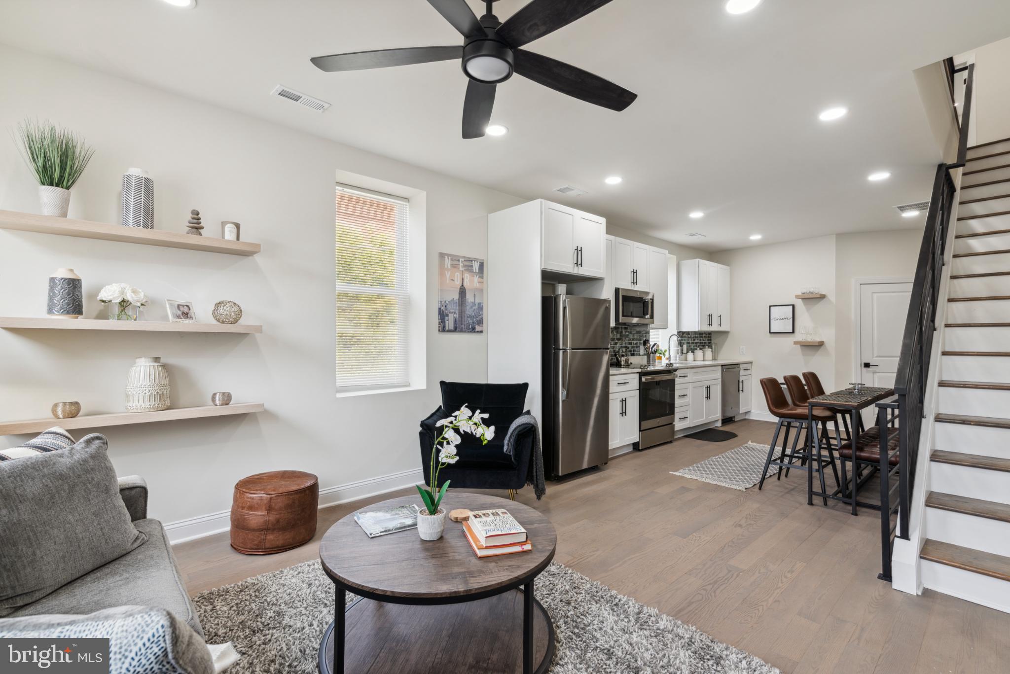 POINT BREEZE - Residential Lease