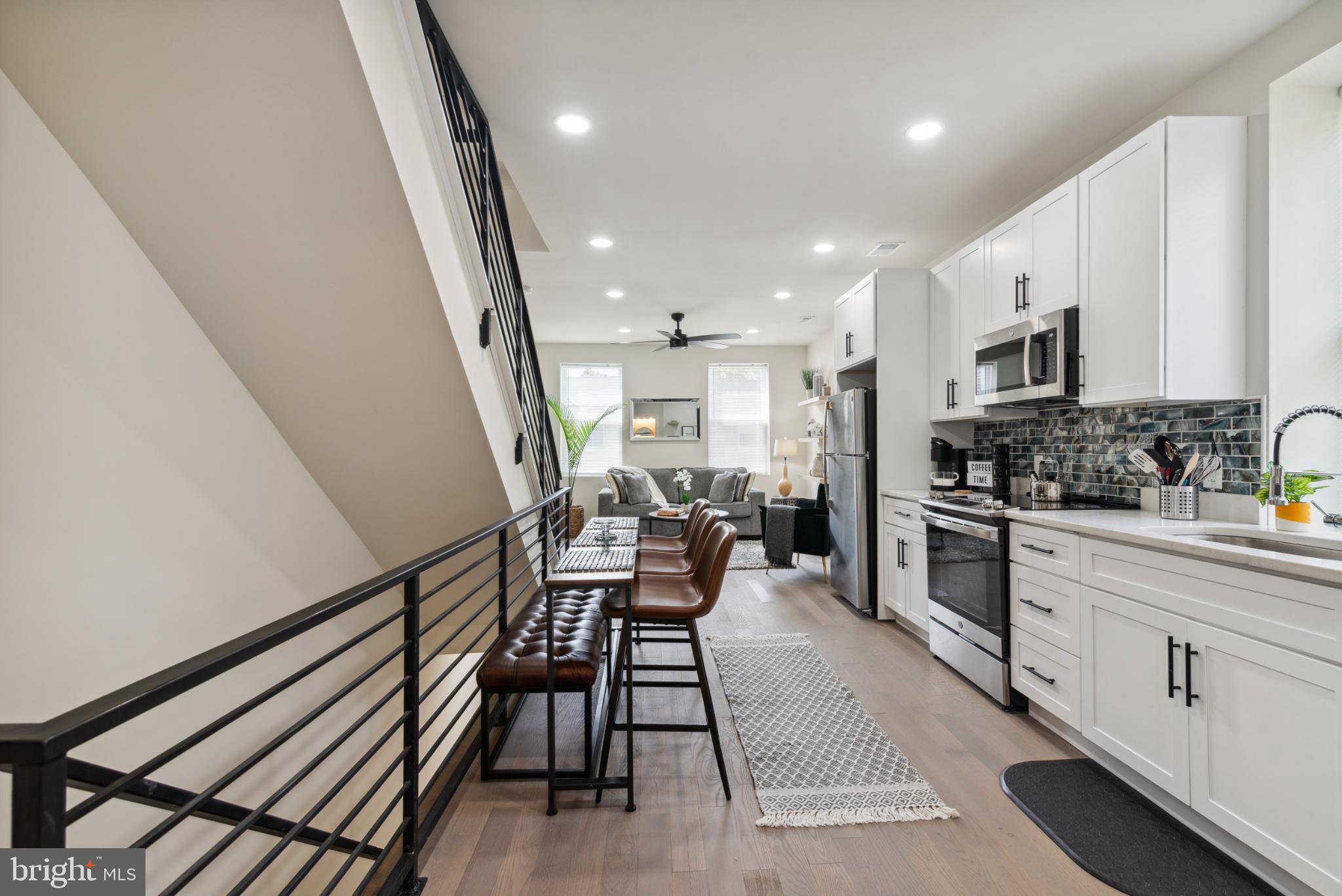 POINT BREEZE - Residential Lease