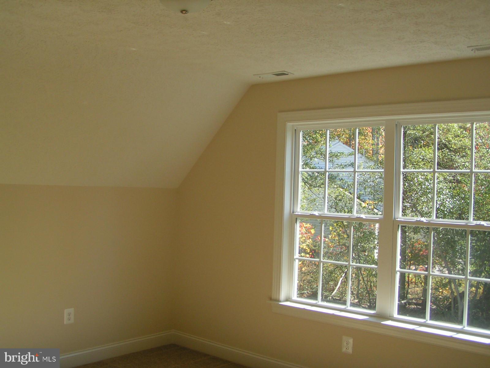 HIDDEN TREASURE - Residential