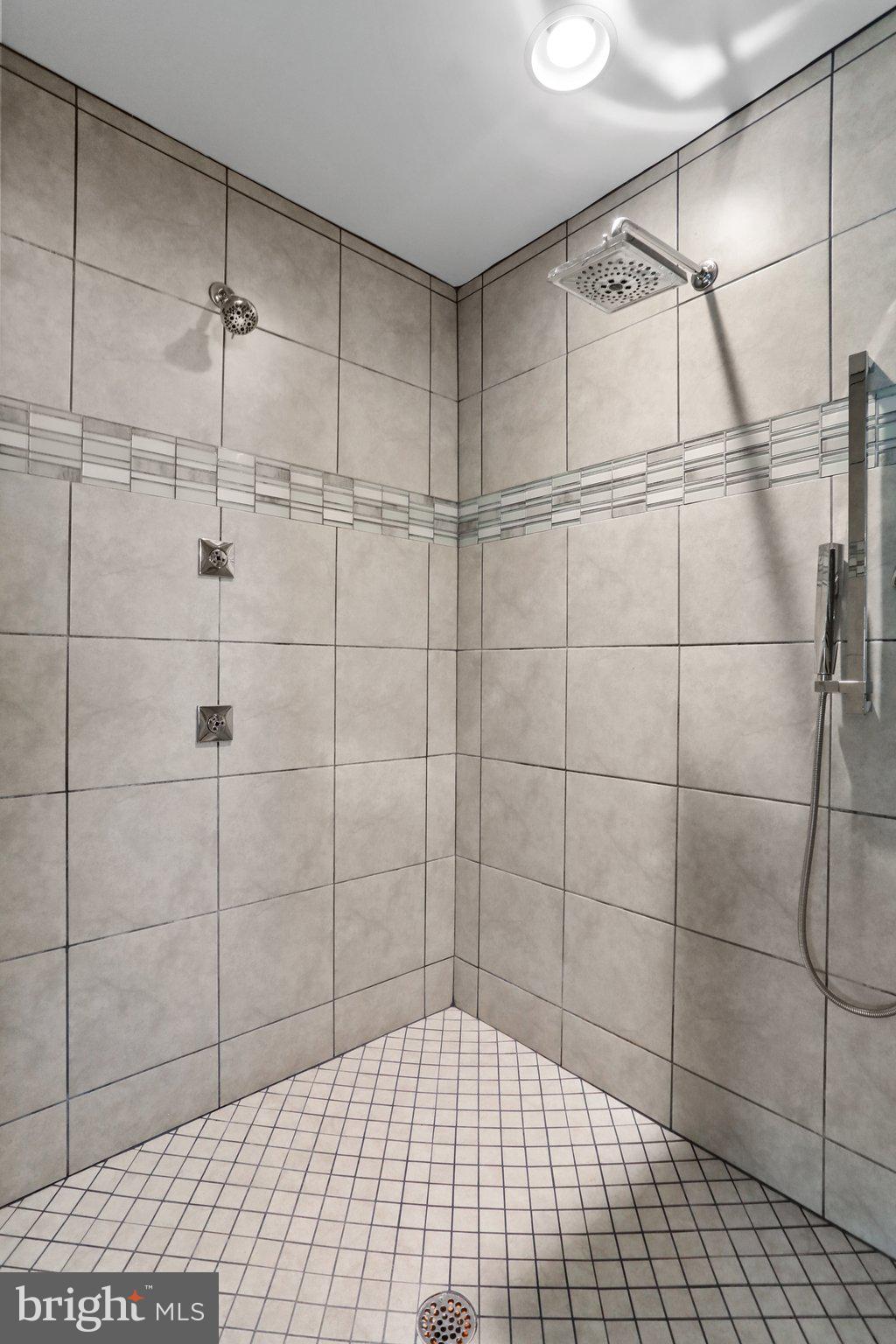 SPRINGDALE FARM - Residential