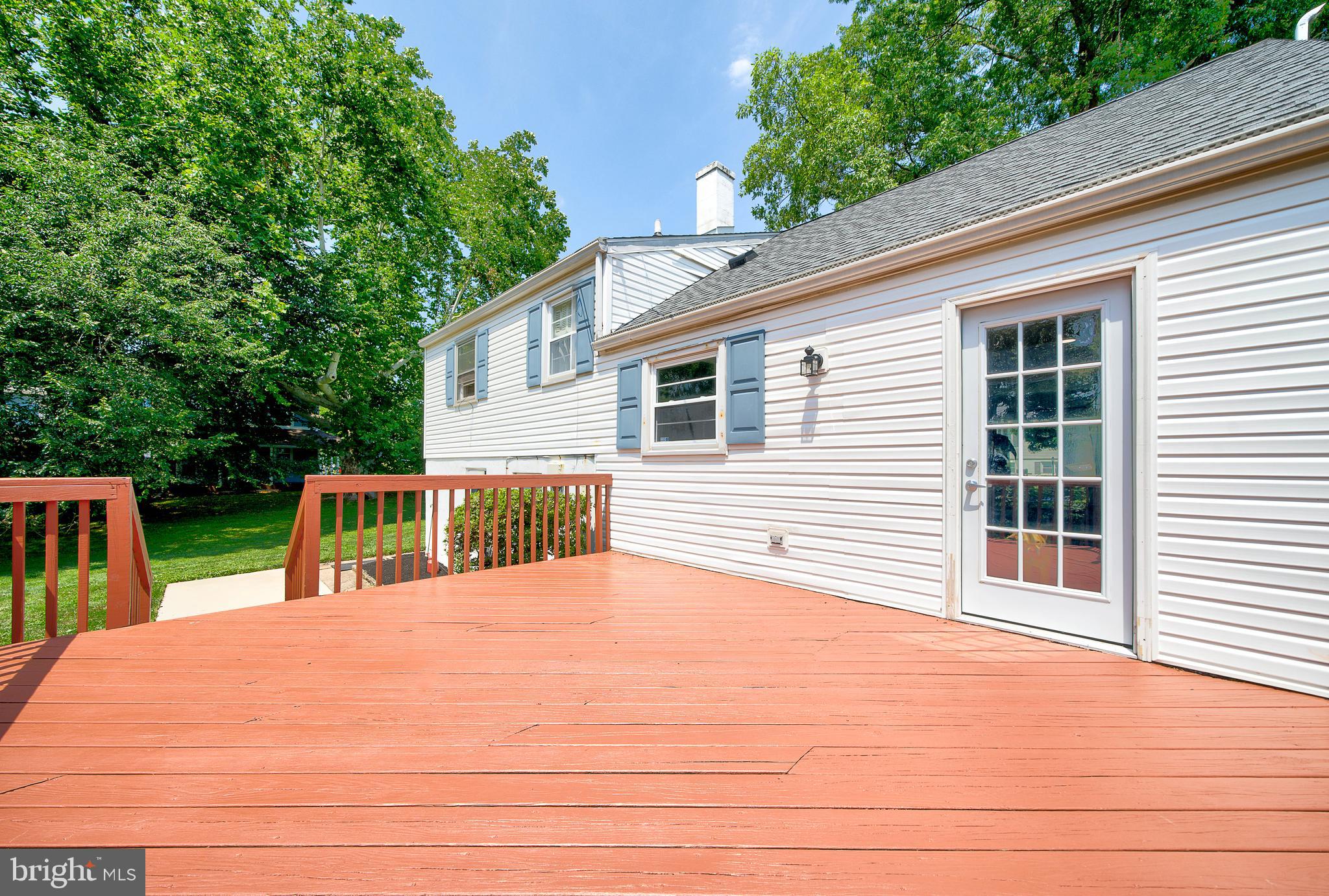 1008 PIONEER ROAD