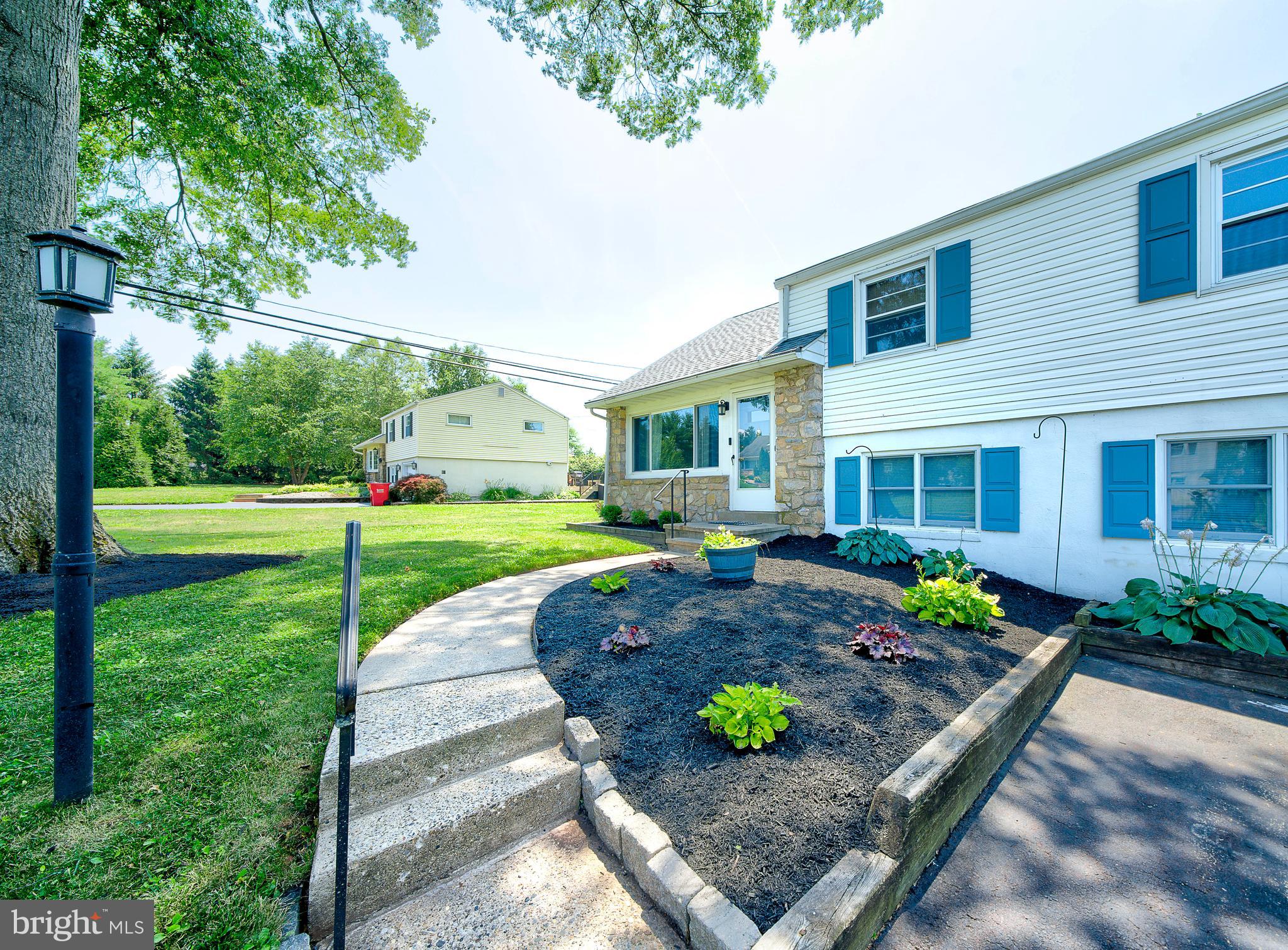 1008 PIONEER ROAD