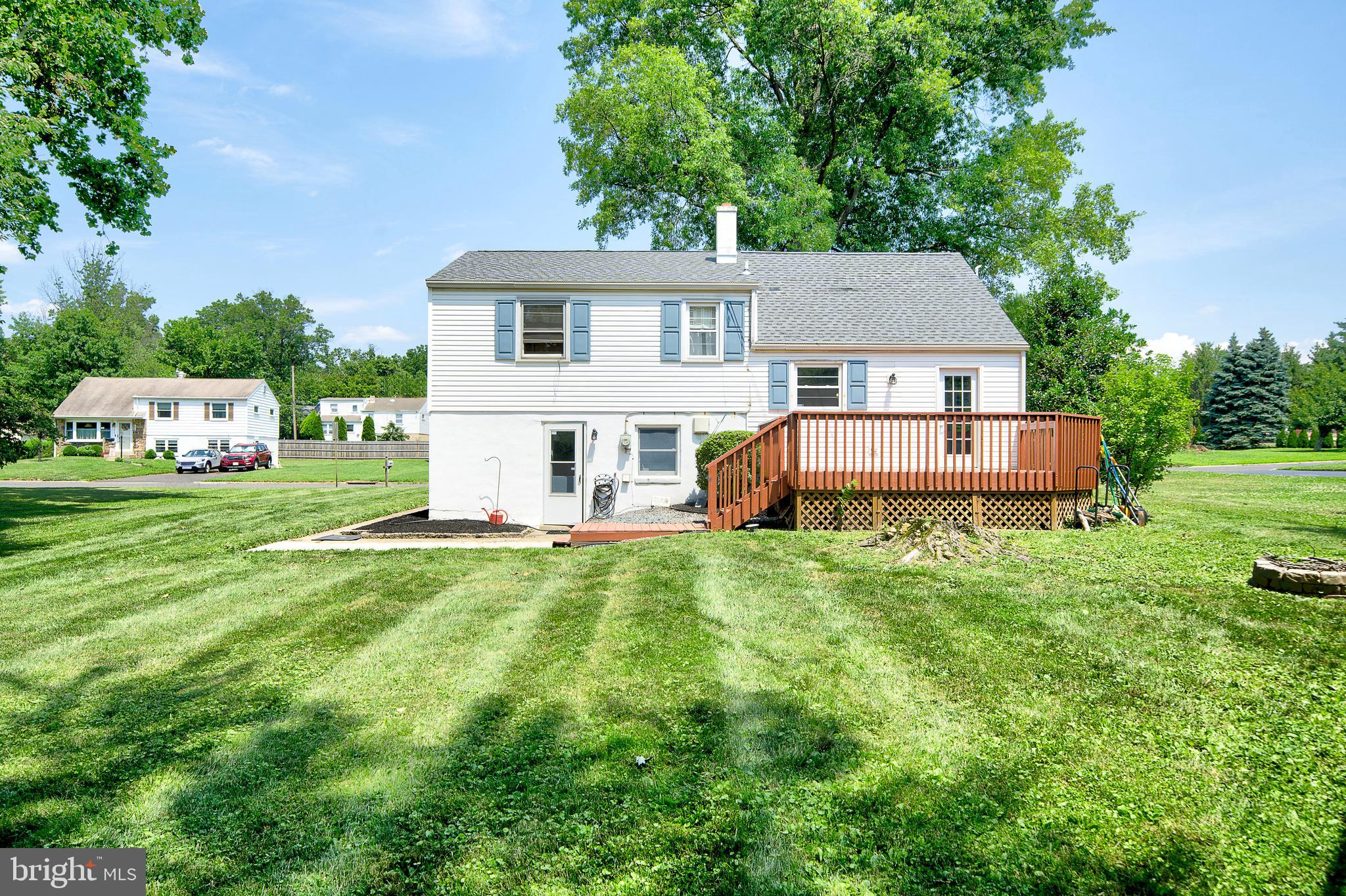 1008 PIONEER ROAD