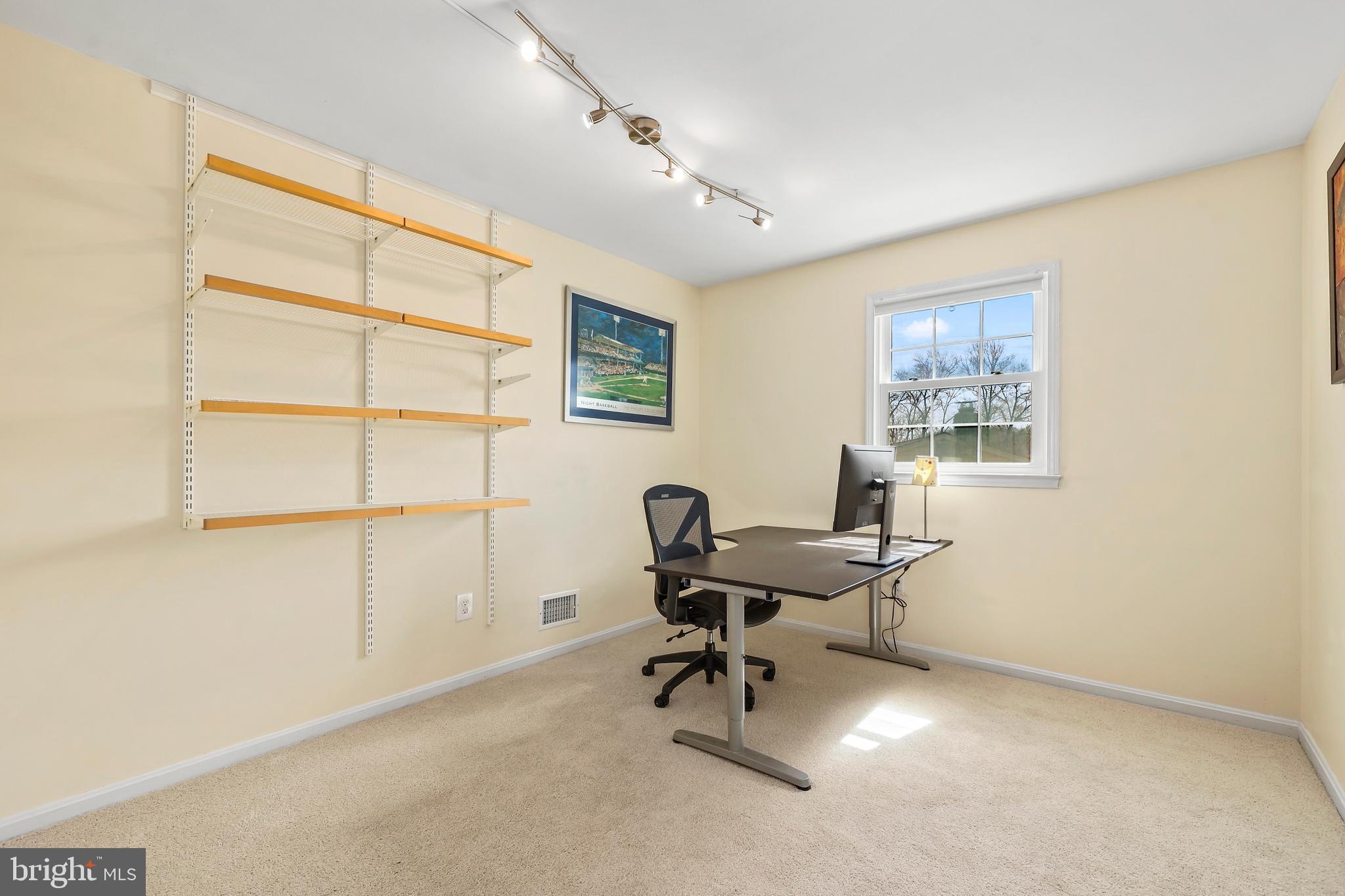 ORANGE HUNT ESTATES - Residential