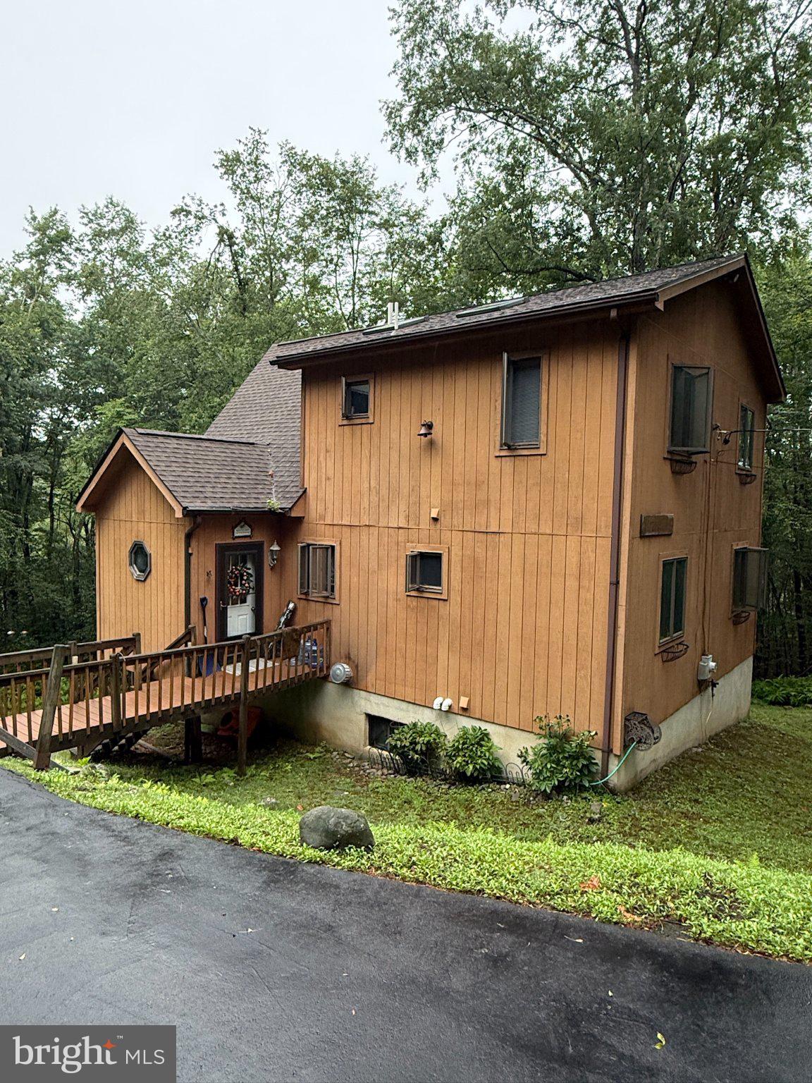 5142 AUTUMN LANE