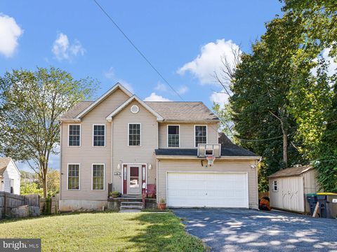 Photo of 32 Hillside Road, WILMINGTON, DE 19804 (MLS # DENC2090586)