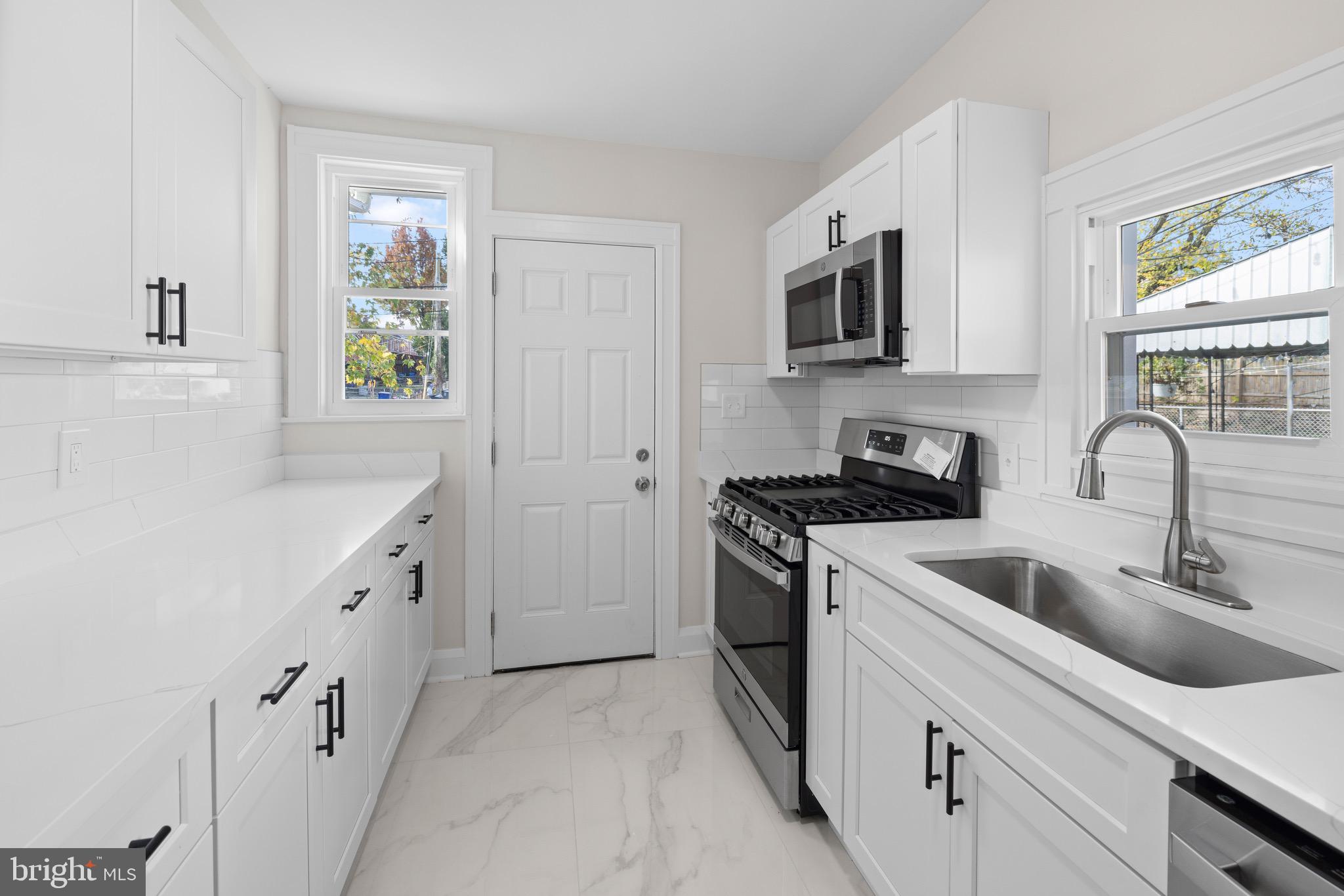 BELAIR-EDISON - Residential