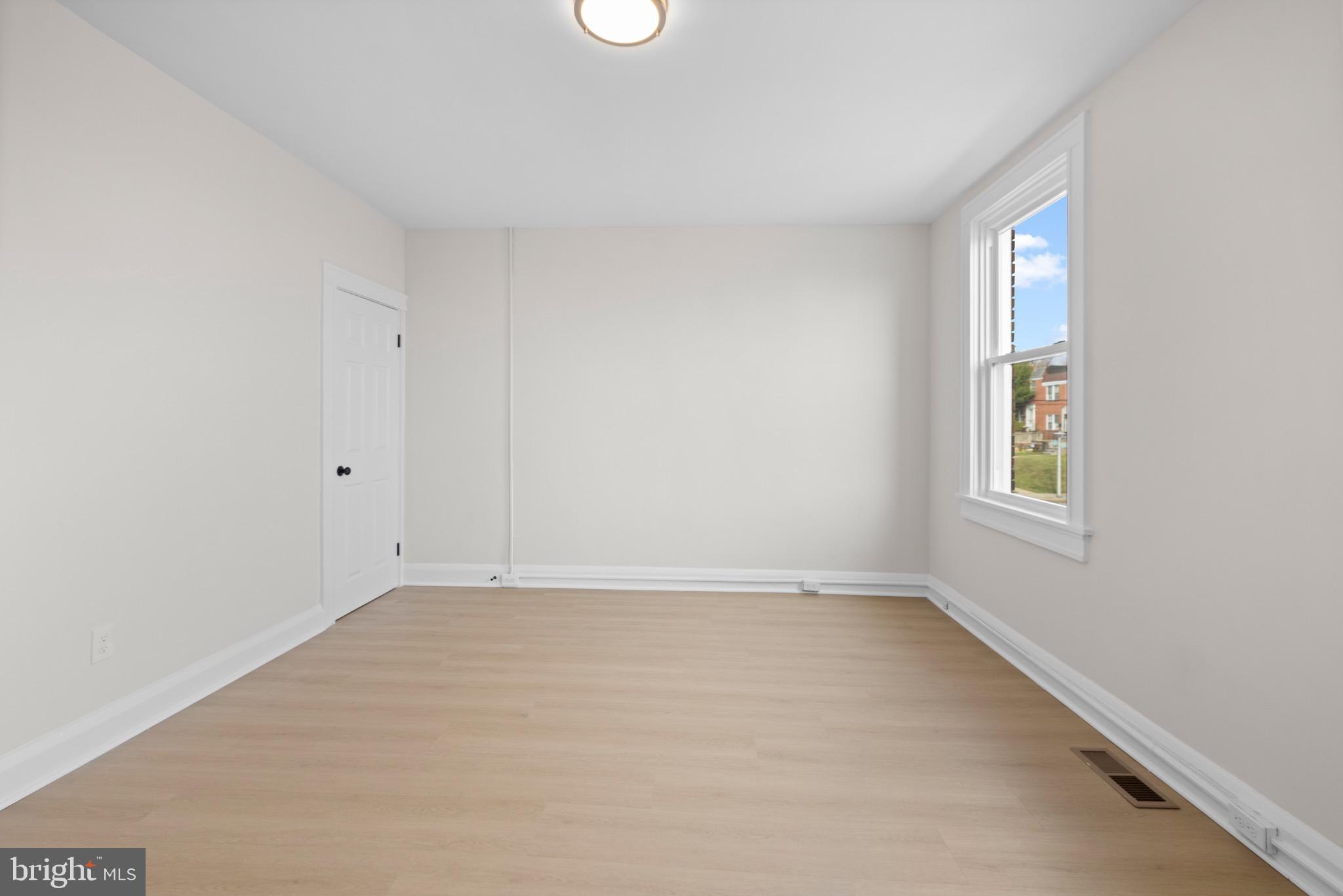 BELAIR-EDISON - Residential