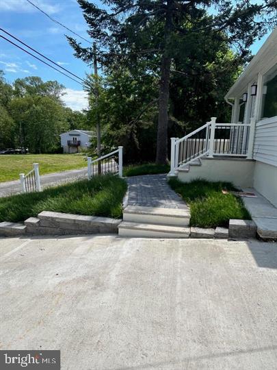 352 ROOSEVELT AVENUE