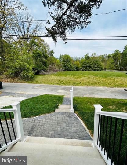 352 ROOSEVELT AVENUE