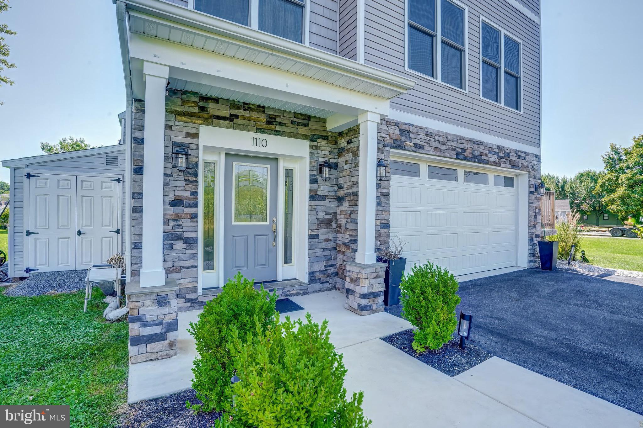 BOWLEYS QUARTERS - Residential