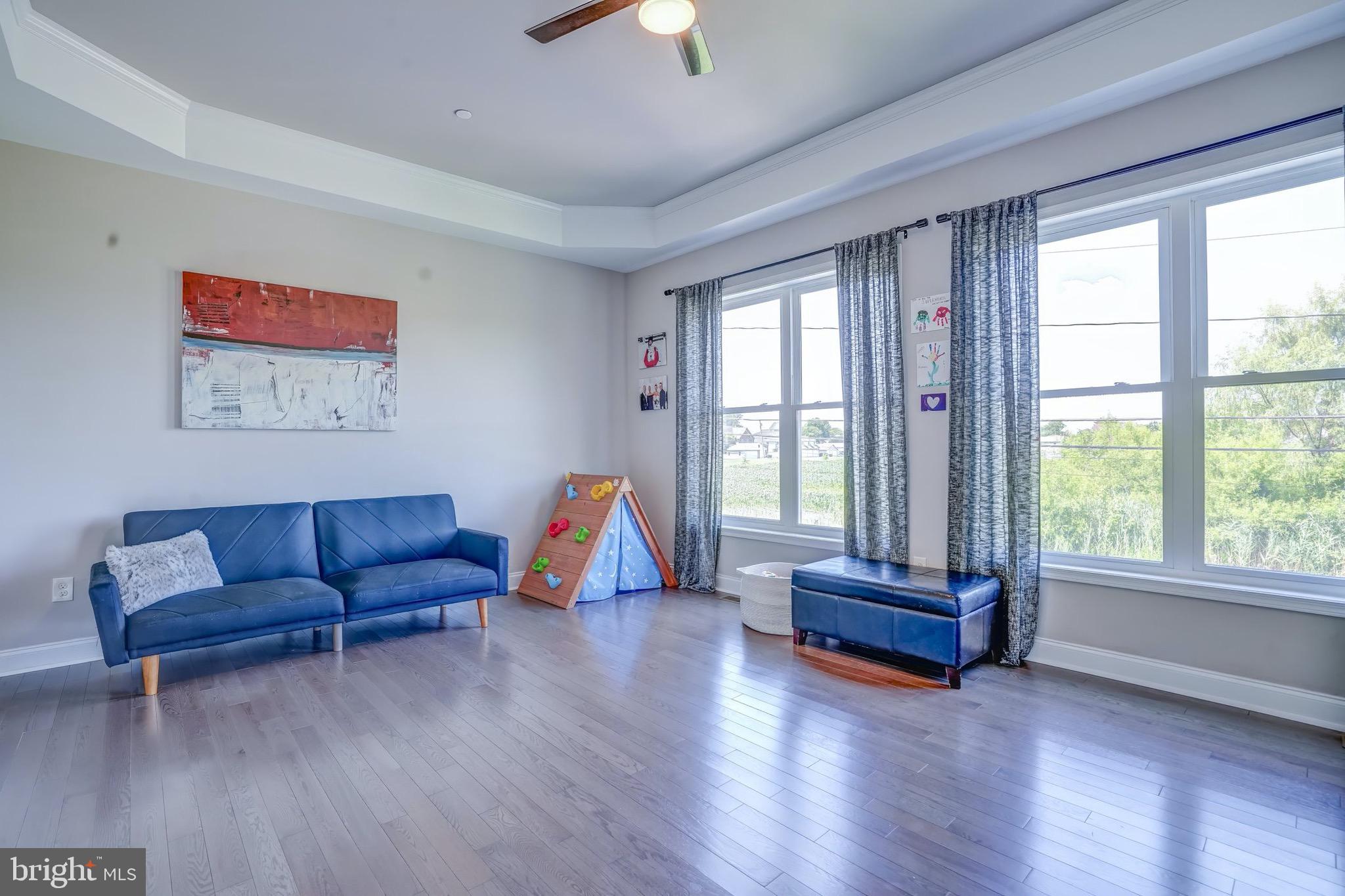 BOWLEYS QUARTERS - Residential