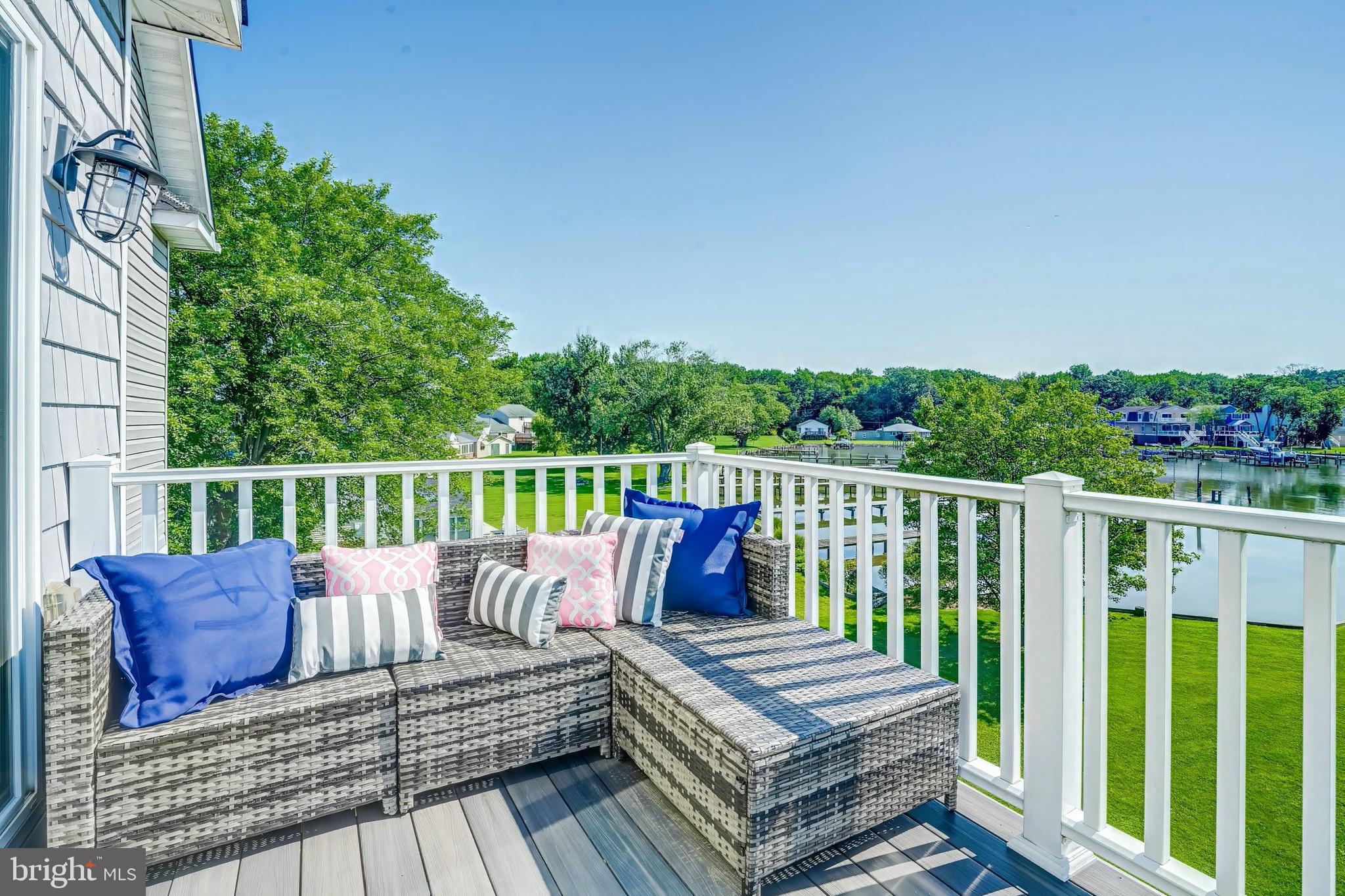 BOWLEYS QUARTERS - Residential