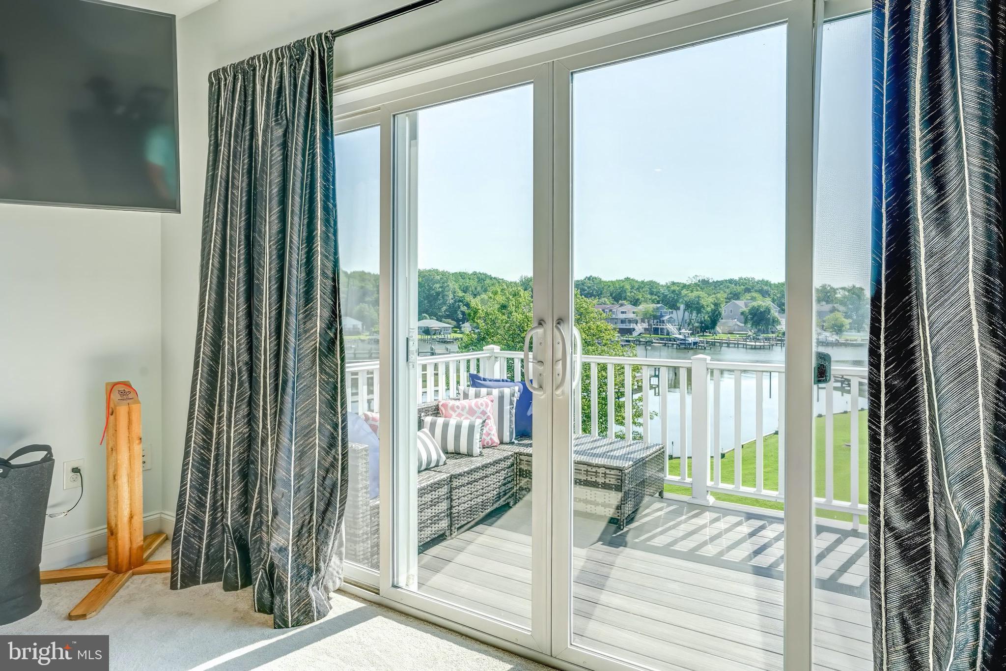 BOWLEYS QUARTERS - Residential