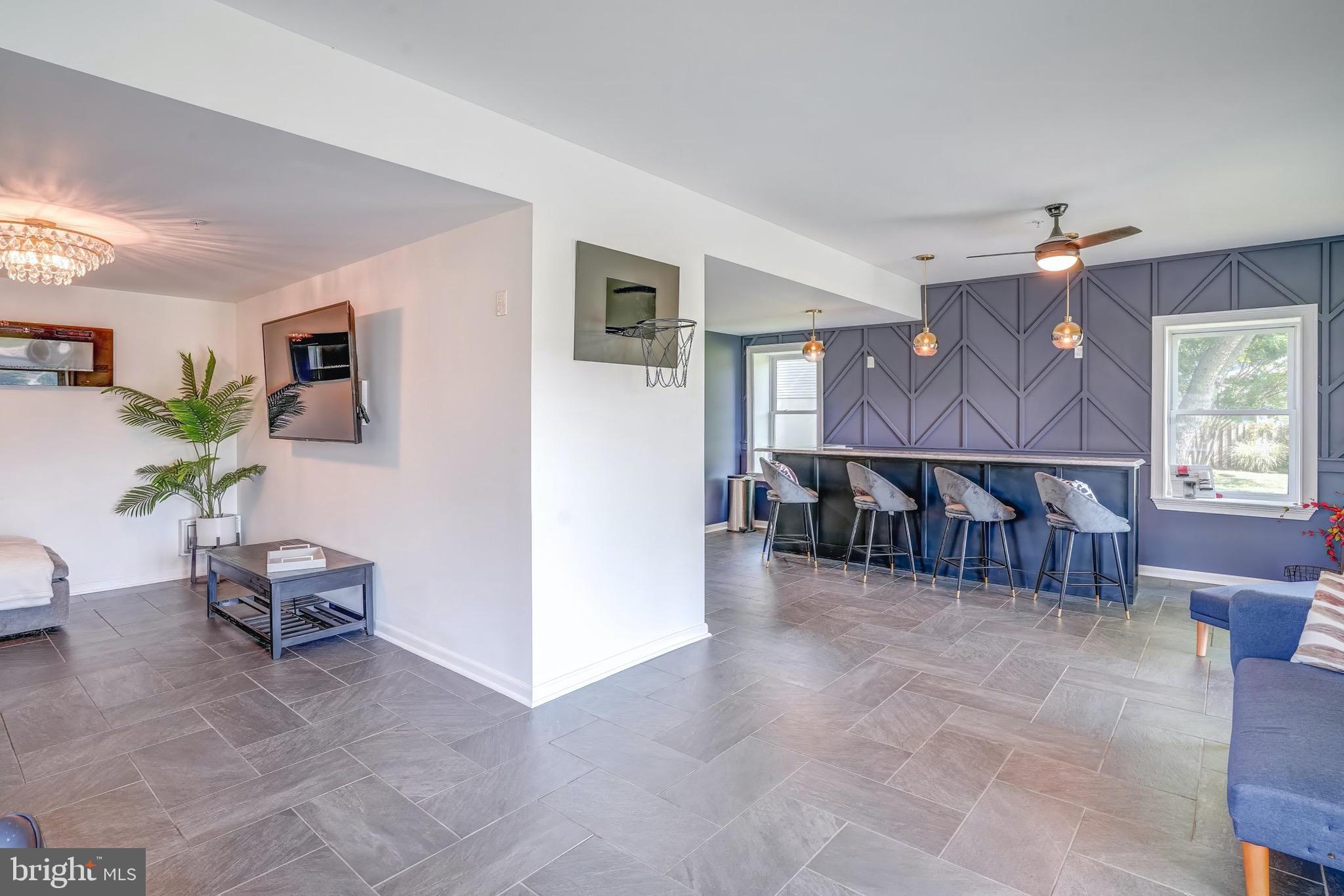 BOWLEYS QUARTERS - Residential