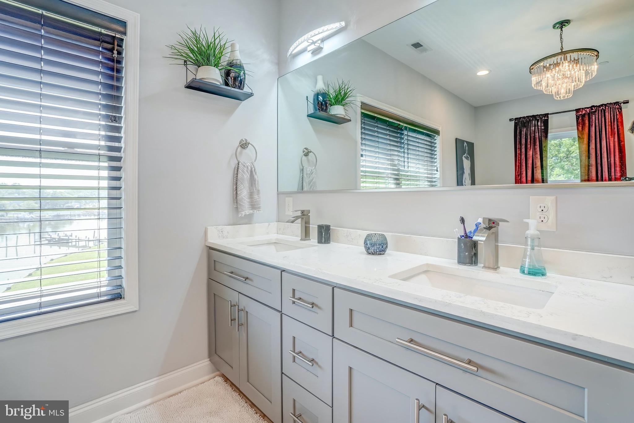 BOWLEYS QUARTERS - Residential