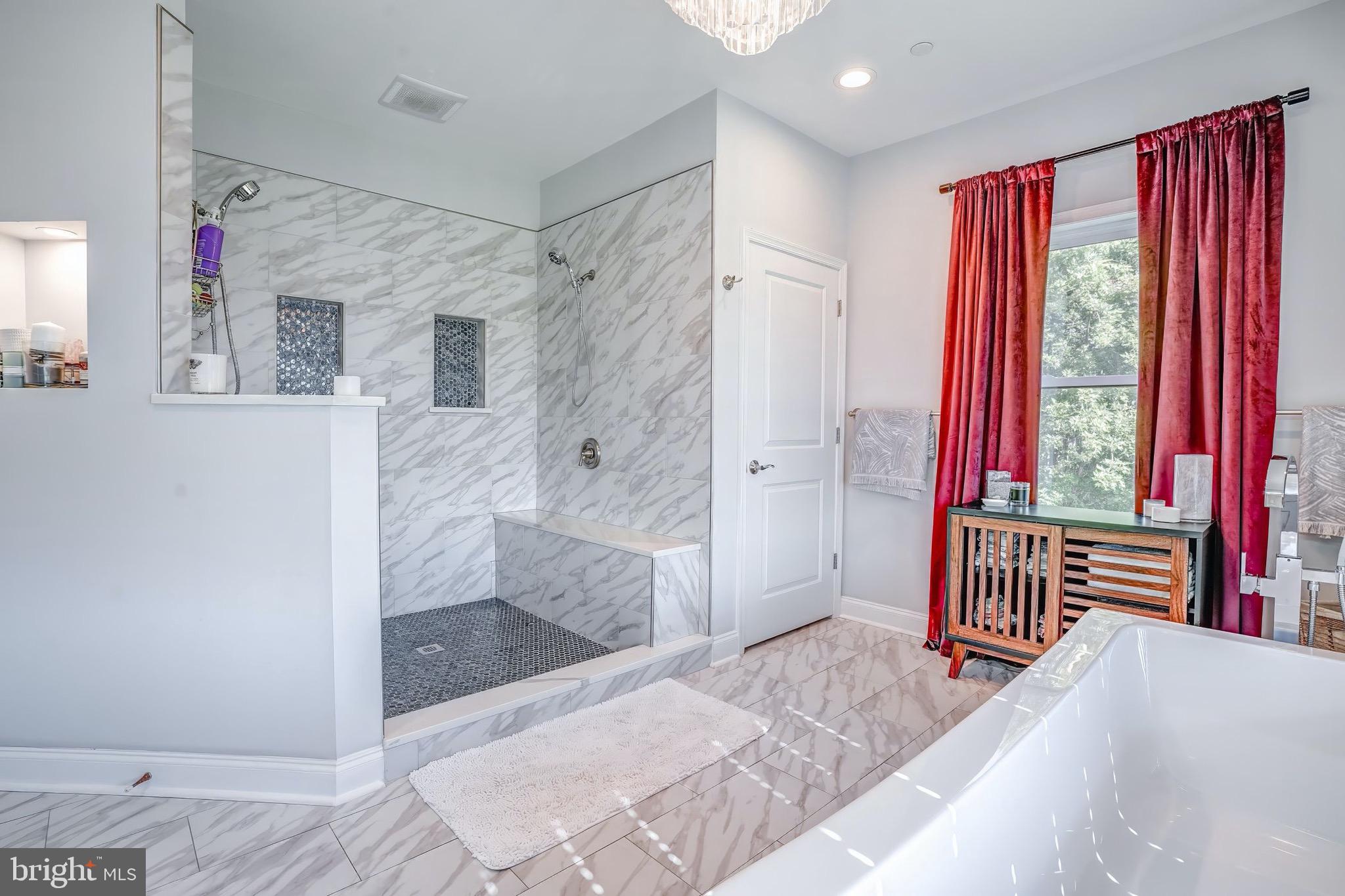 BOWLEYS QUARTERS - Residential