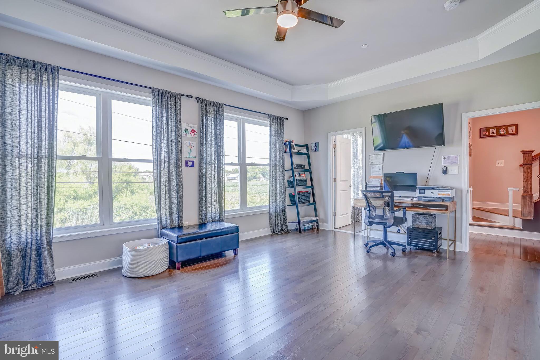 BOWLEYS QUARTERS - Residential