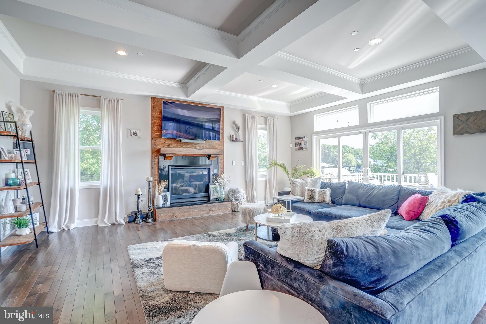 BOWLEYS QUARTERS - Residential