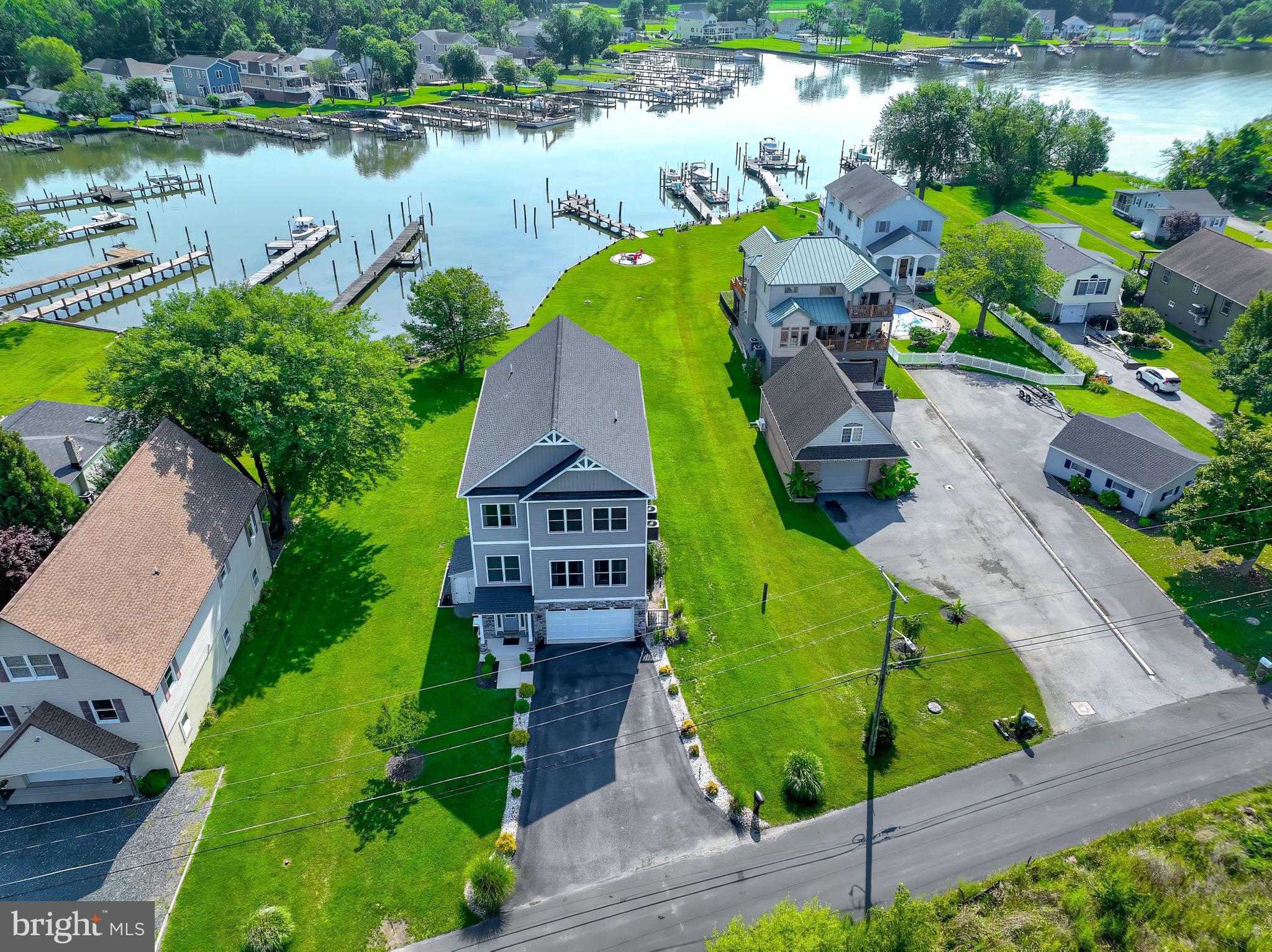 BOWLEYS QUARTERS - Residential