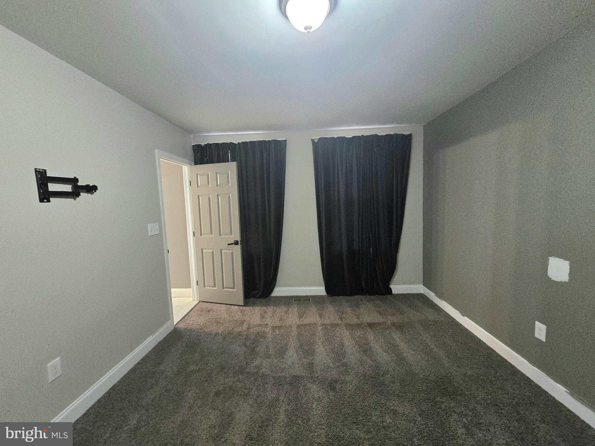 WEST FOREST PARK - Residential