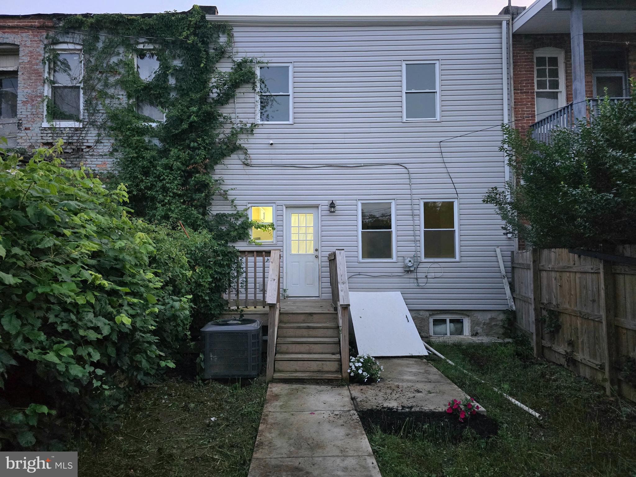 WEST FOREST PARK - Residential