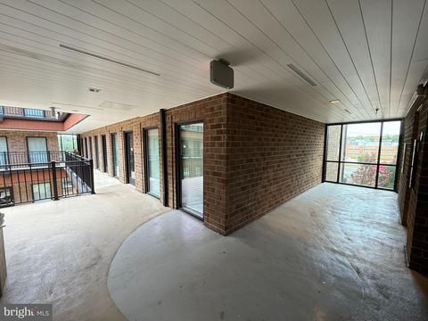 6116 ROLLING ROAD 216 SPRINGFIELD VA 22152