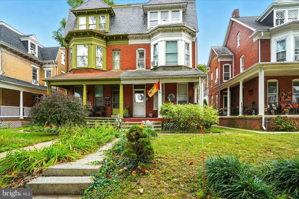 Photo of 510 Madison Avenue, YORK, PA 17404 (MLS # PAYK2088772)