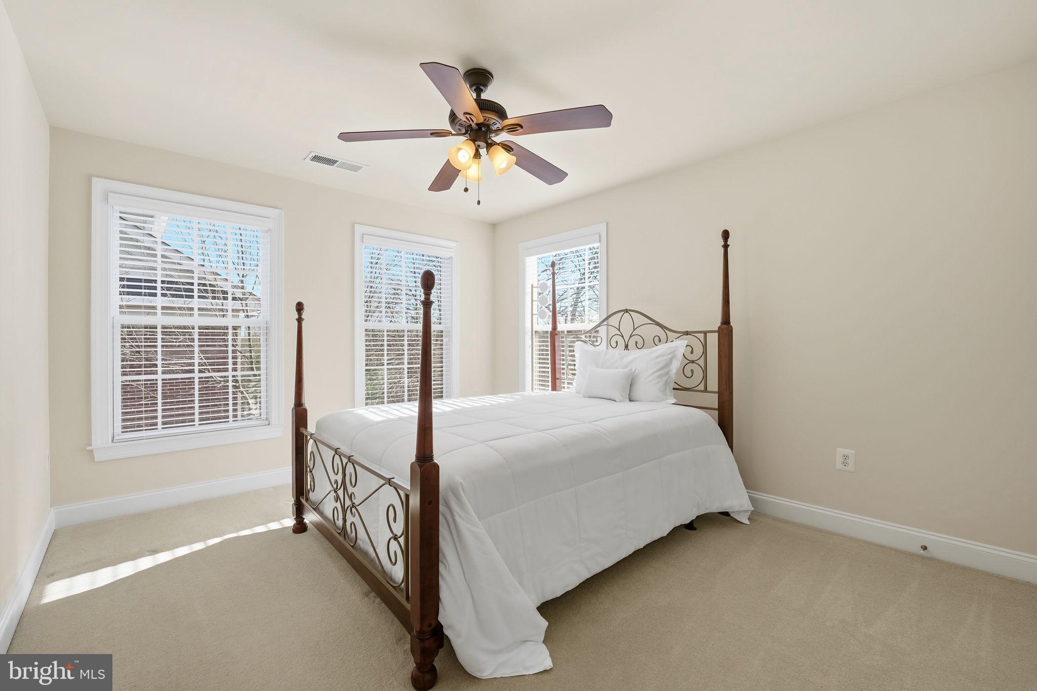 RESERVE AT TYSONS CORNER - Residential