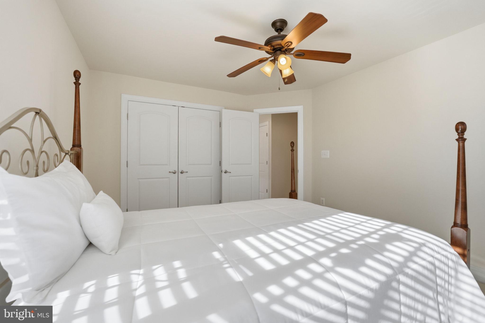 RESERVE AT TYSONS CORNER - Residential