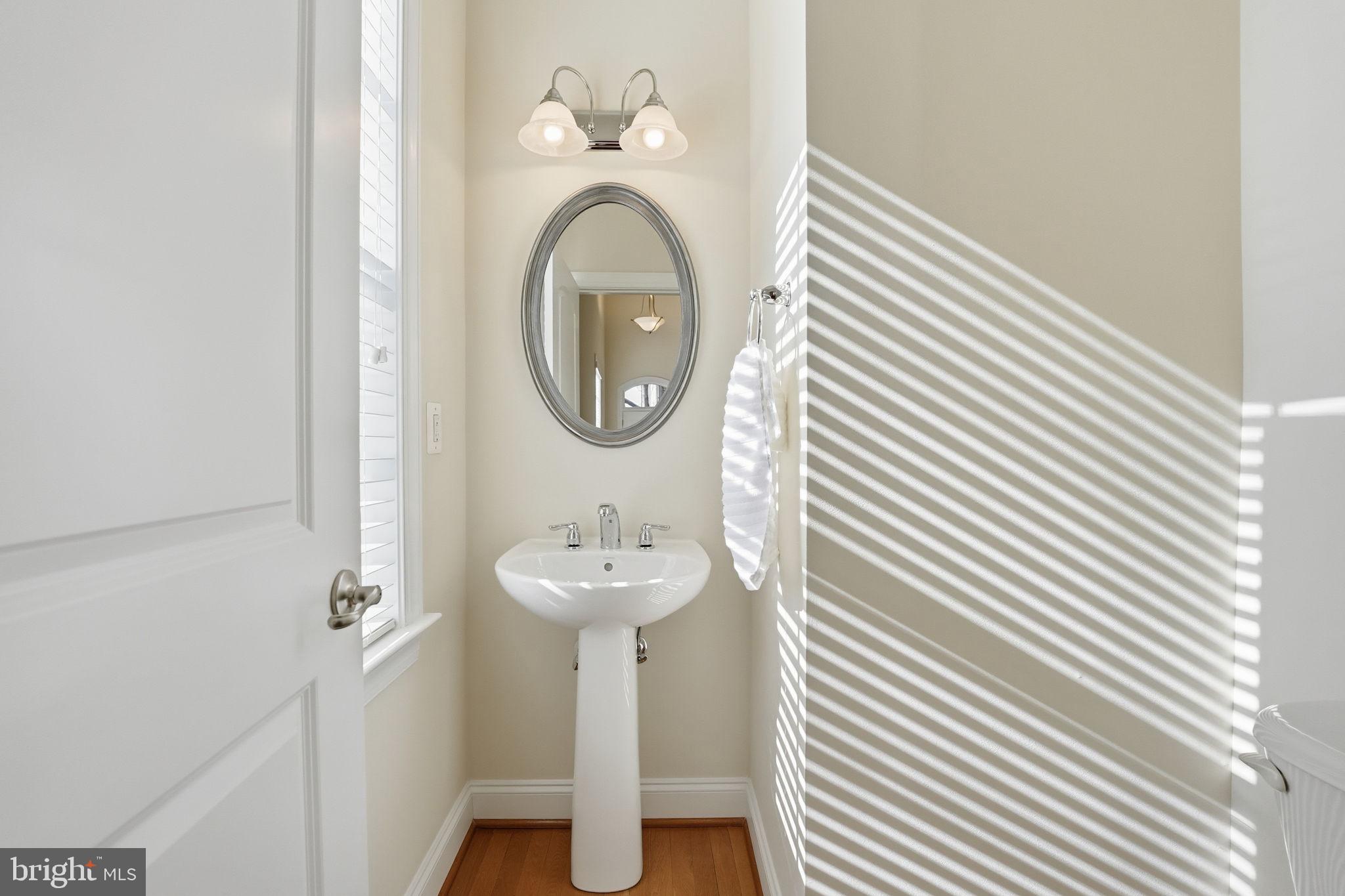 RESERVE AT TYSONS CORNER - Residential