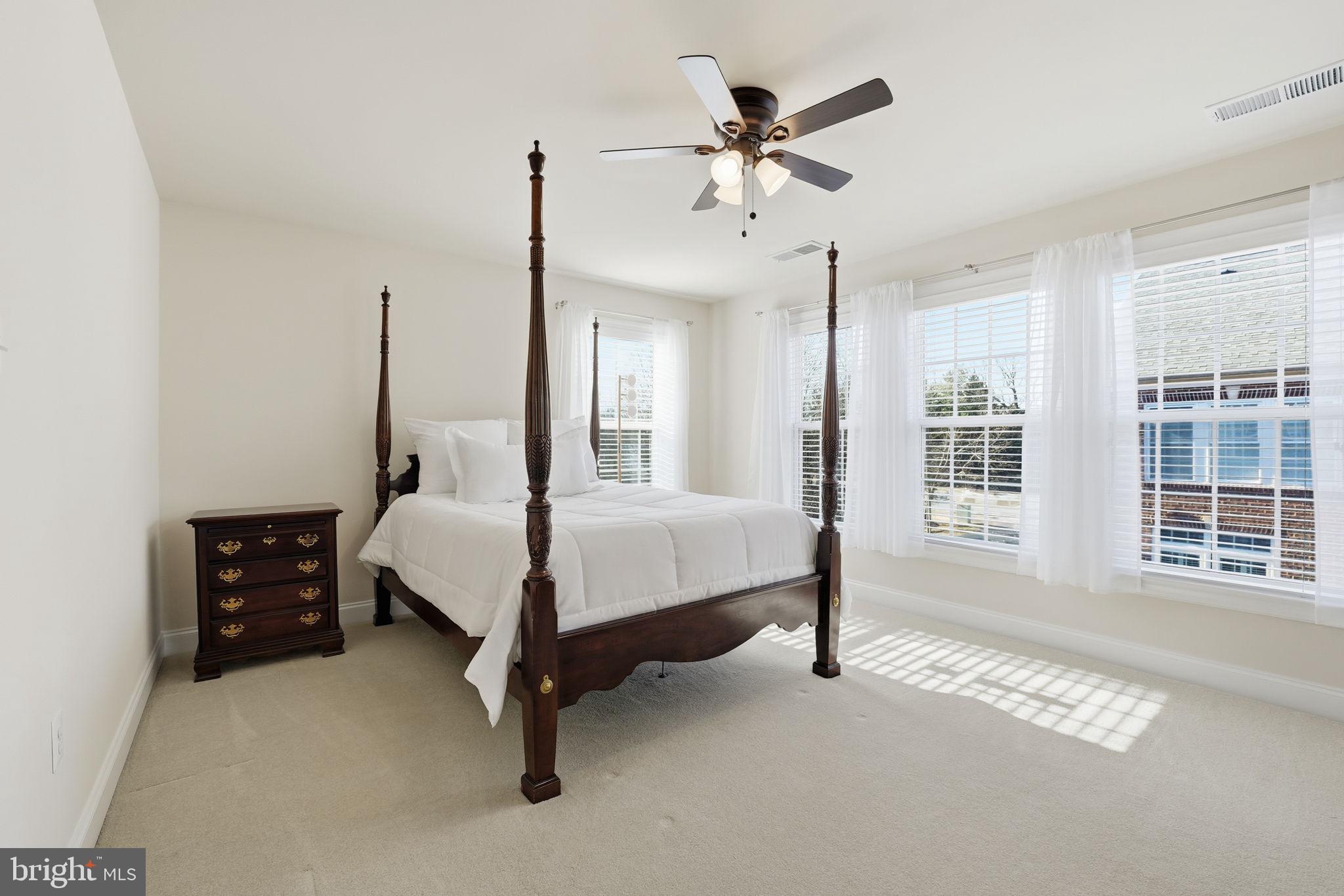 RESERVE AT TYSONS CORNER - Residential