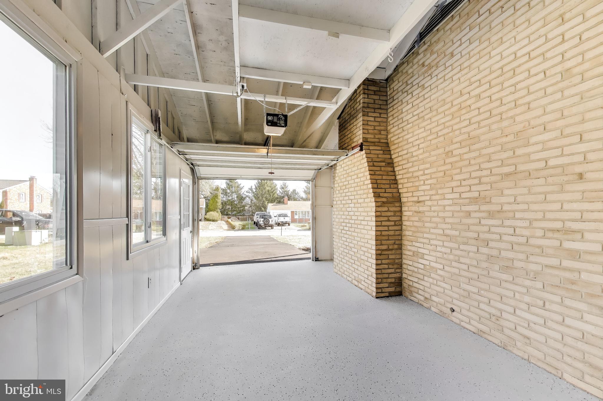 WOODMOOR - Residential