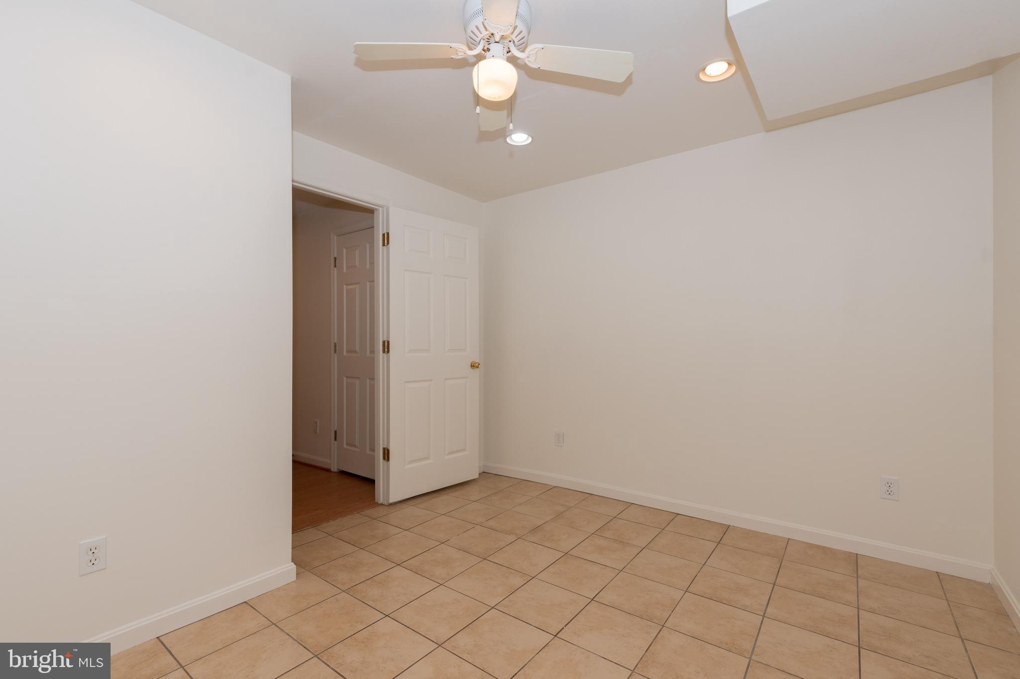 HIGHLANDTOWN - Residential