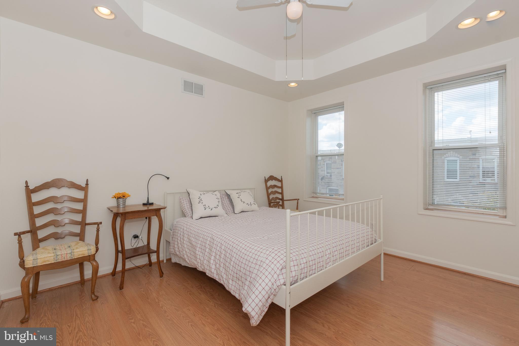 HIGHLANDTOWN - Residential