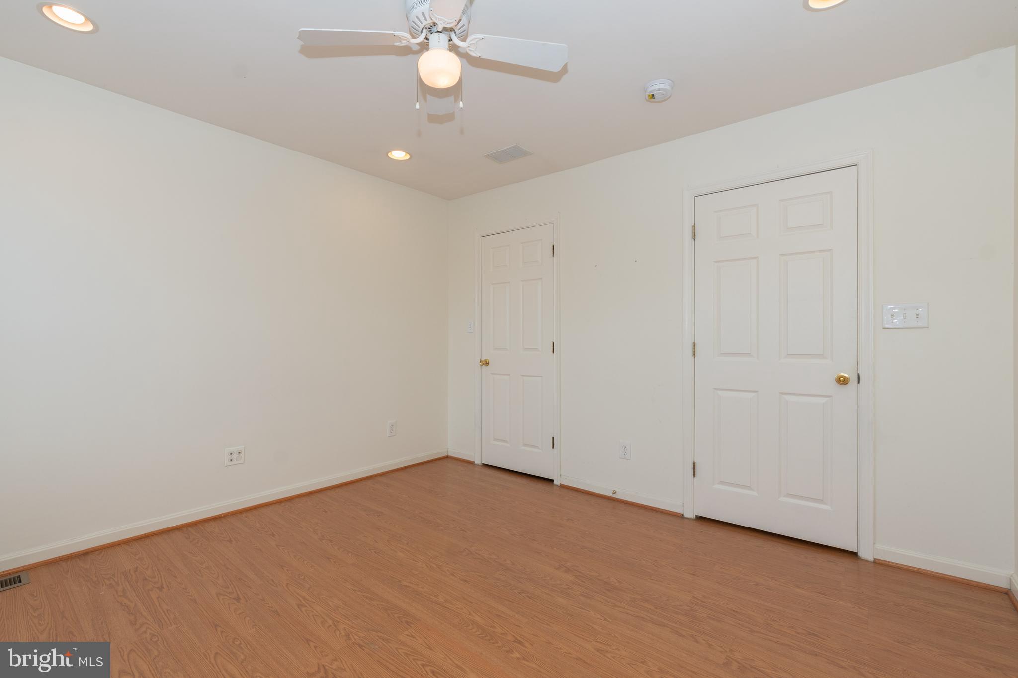 HIGHLANDTOWN - Residential