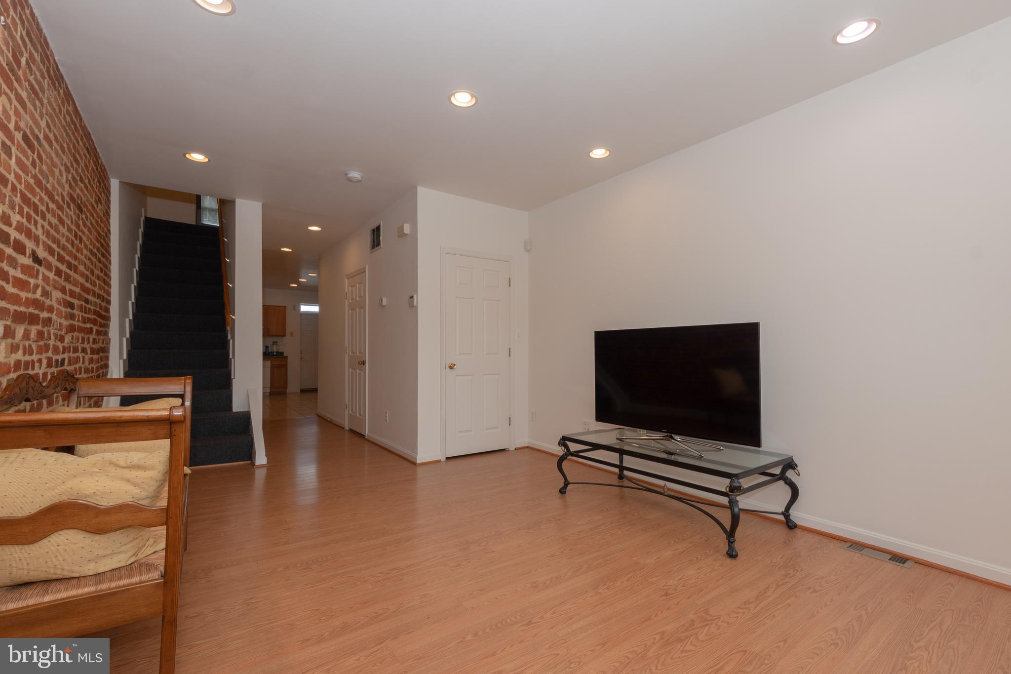 HIGHLANDTOWN - Residential