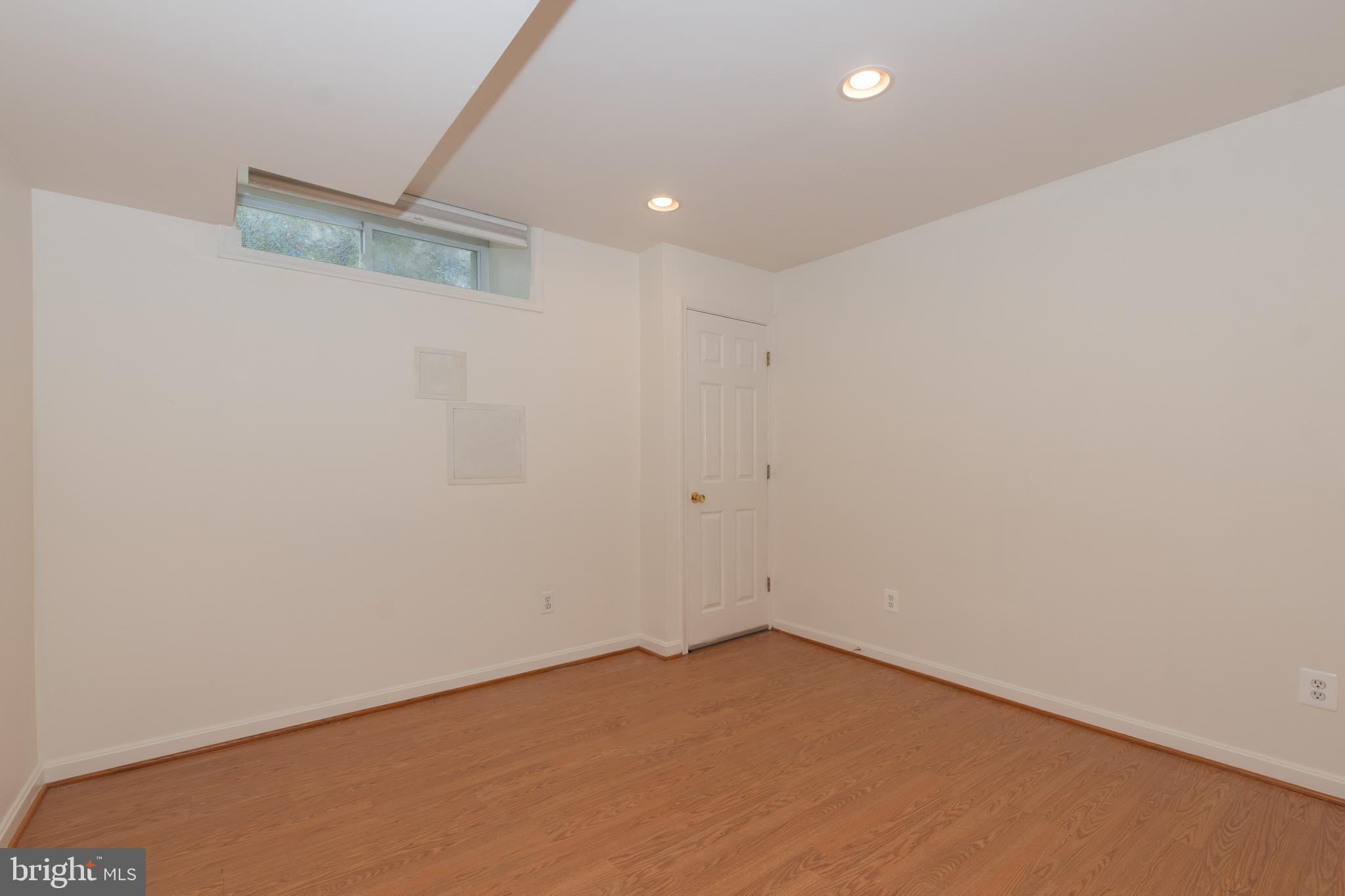 HIGHLANDTOWN - Residential