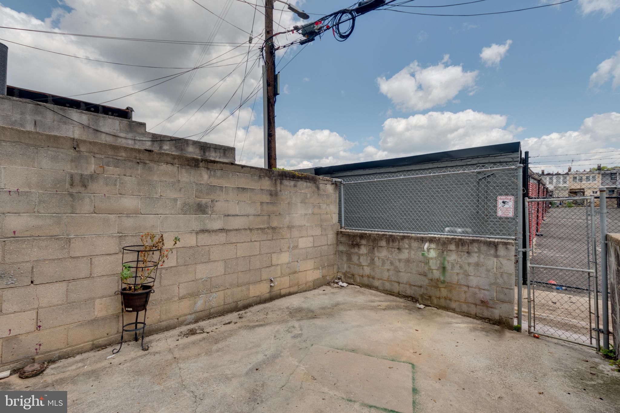 HIGHLANDTOWN - Residential